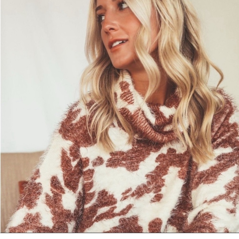 Show Me Your MuMu Brown and Cream Cowl Neck Sweater sze Small